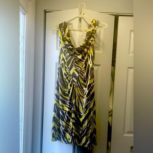 Preloved dress and very good condition
